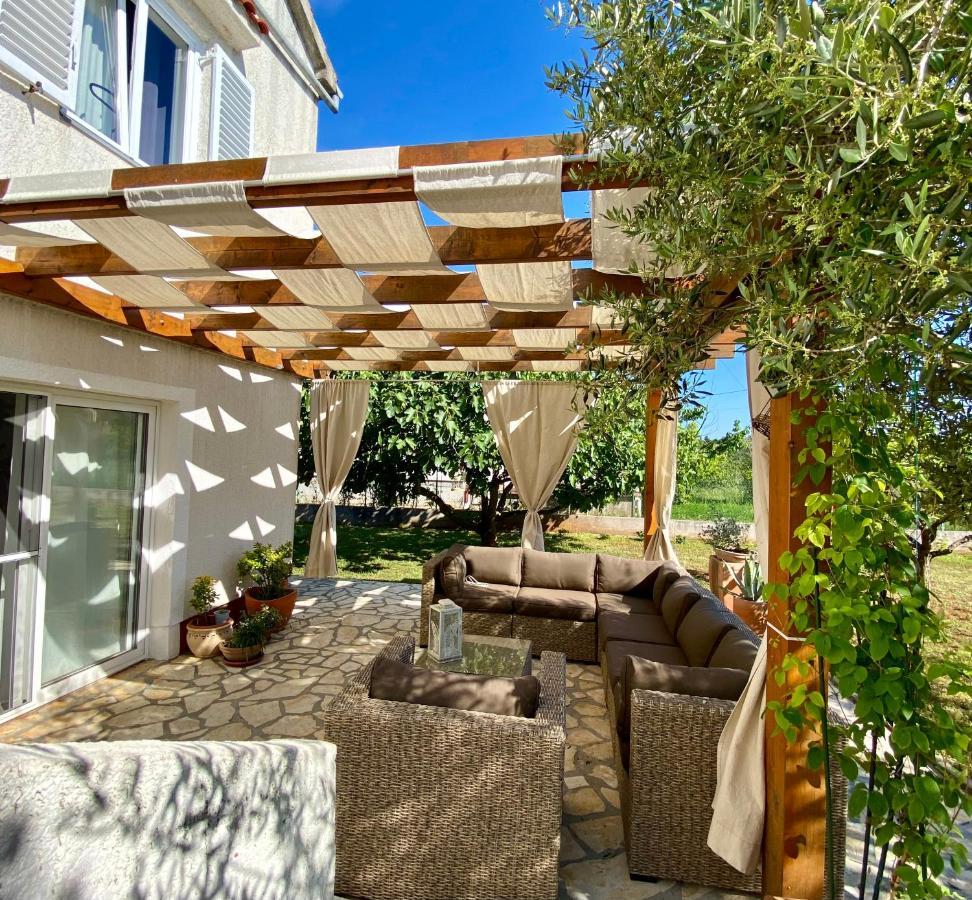 Beautiful Island House Ugljan Apartment Exterior photo